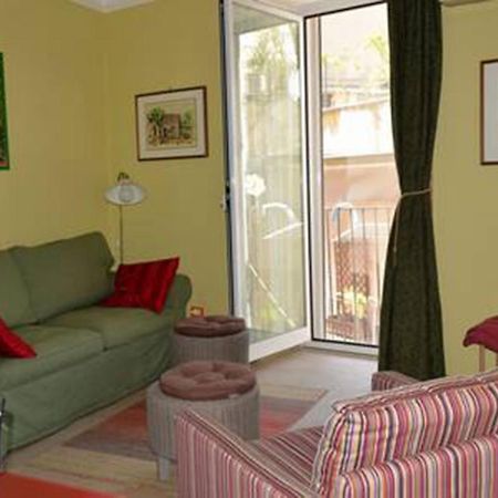 Ferienwohnung Casa Di Chiara Pieno Centro Storico CTA Exterior foto